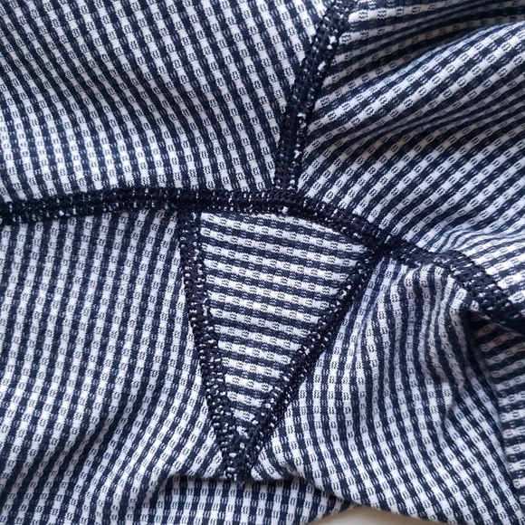 Lululemon Cropped Leggings Women 10 Navy Blue White Gingham Checkered Preppy - Picture 13 of 13